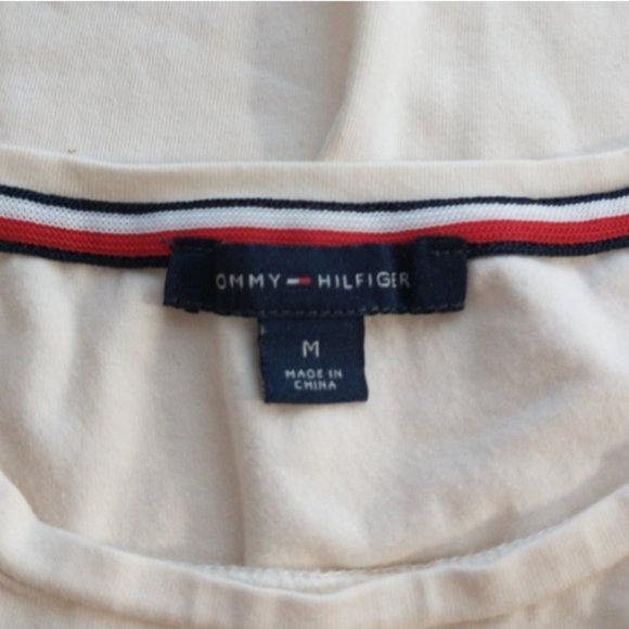 Y2K Hilfiger Tee - Picture 3 of 5